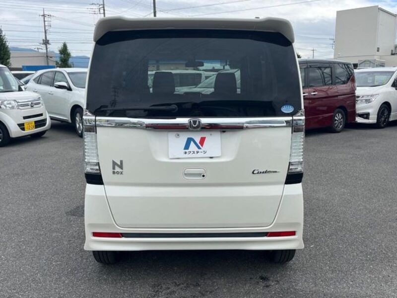 N BOX CUSTOM