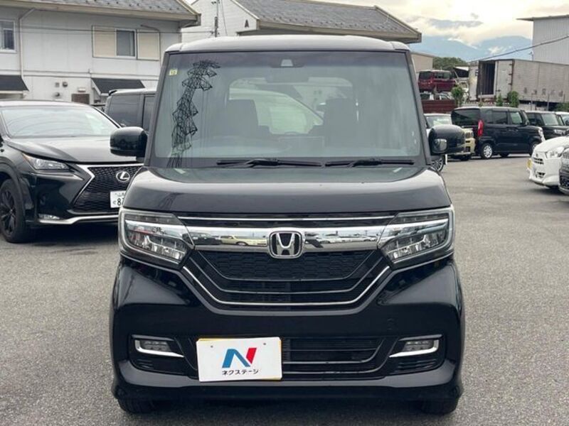 N BOX CUSTOM