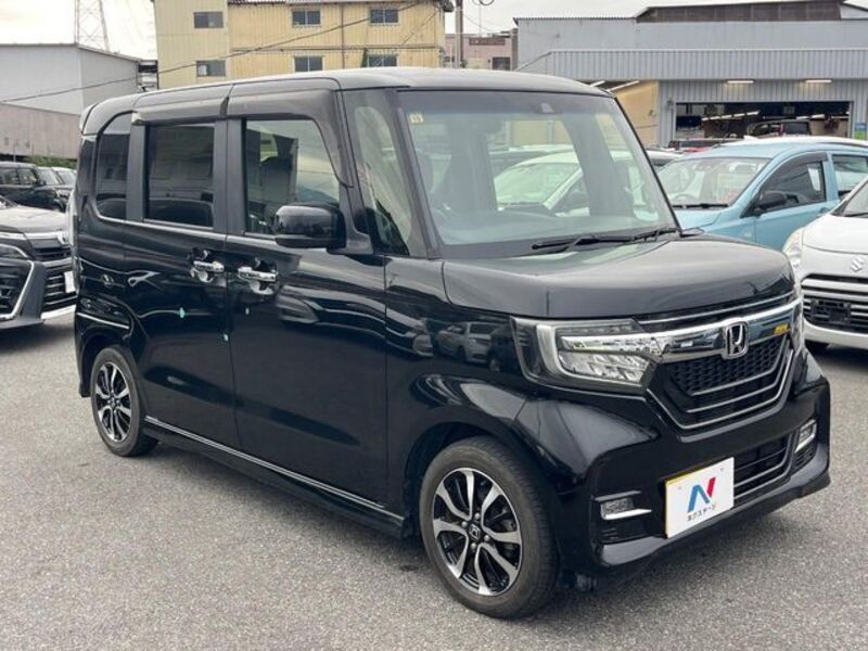 N BOX CUSTOM