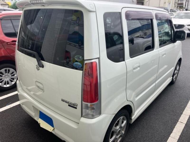 WAGON R