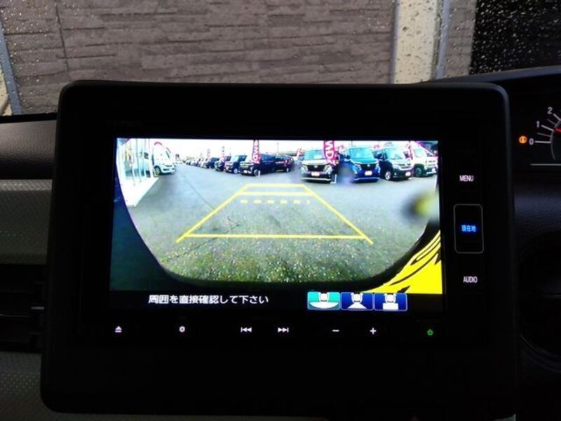 N BOX