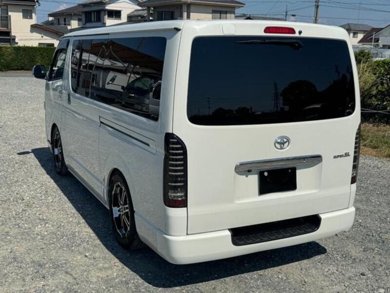 HIACE VAN