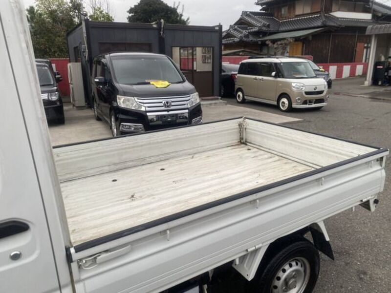 CLIPPER TRUCK