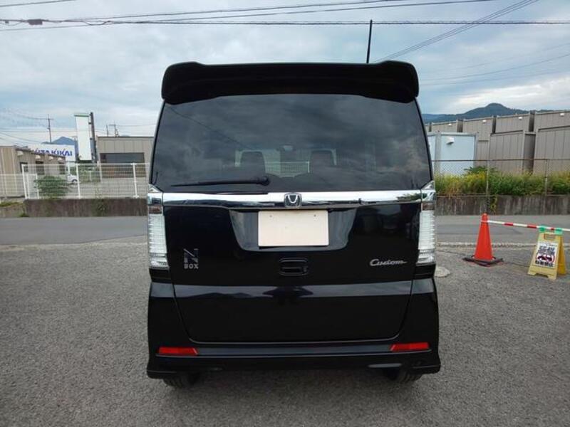 N BOX CUSTOM