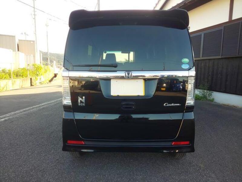 N BOX CUSTOM