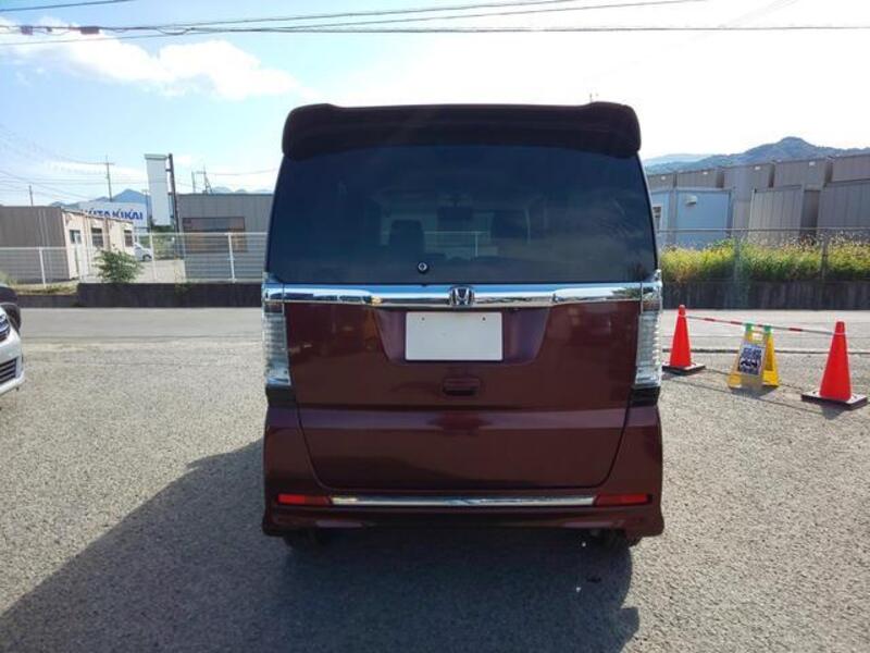 N BOX CUSTOM