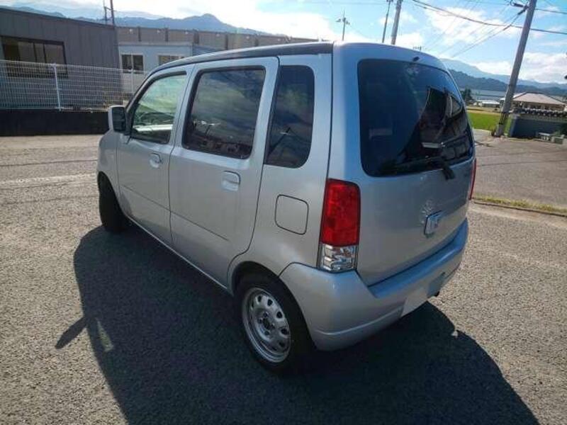 WAGON R