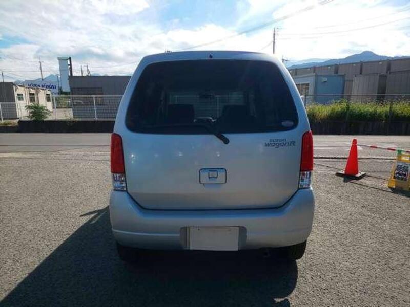 WAGON R
