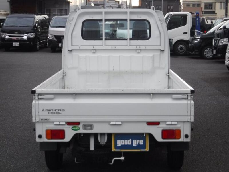 MINICAB TRUCK