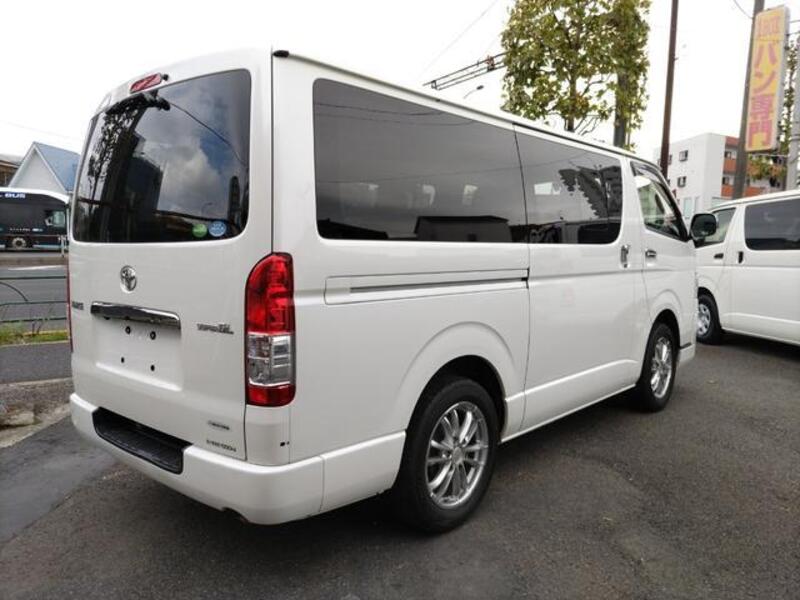 HIACE VAN