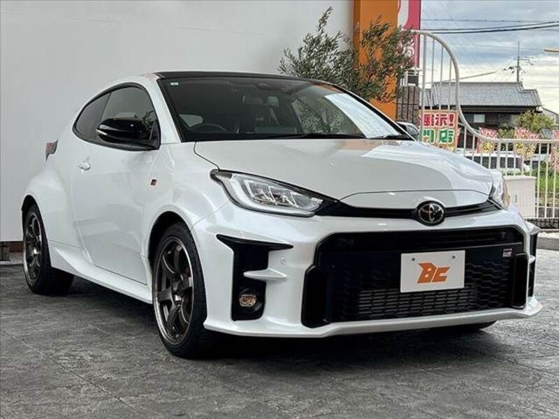 GR YARIS
