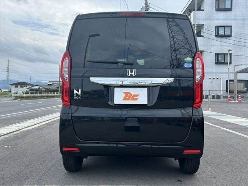 N BOX