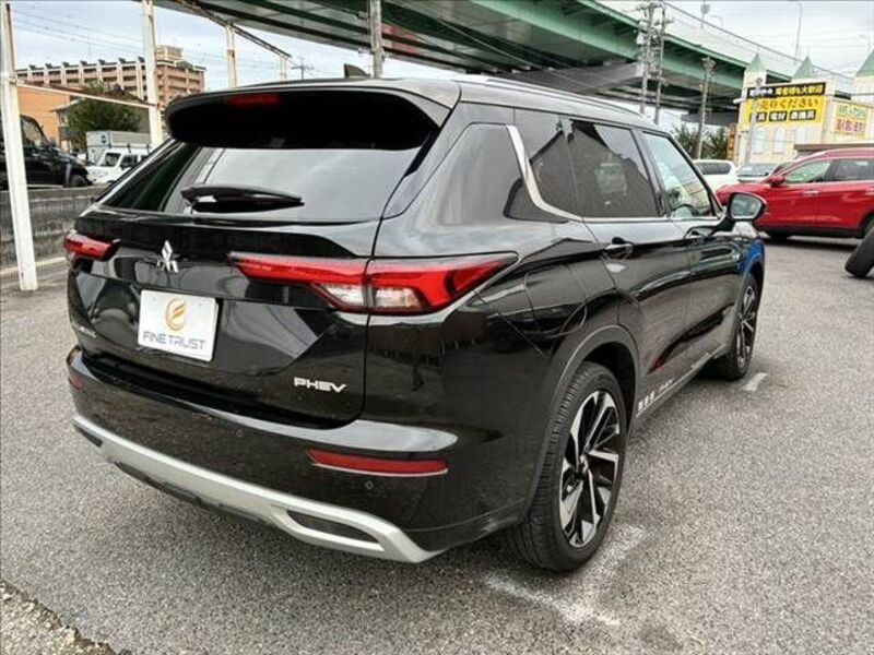 OUTLANDER PHEV