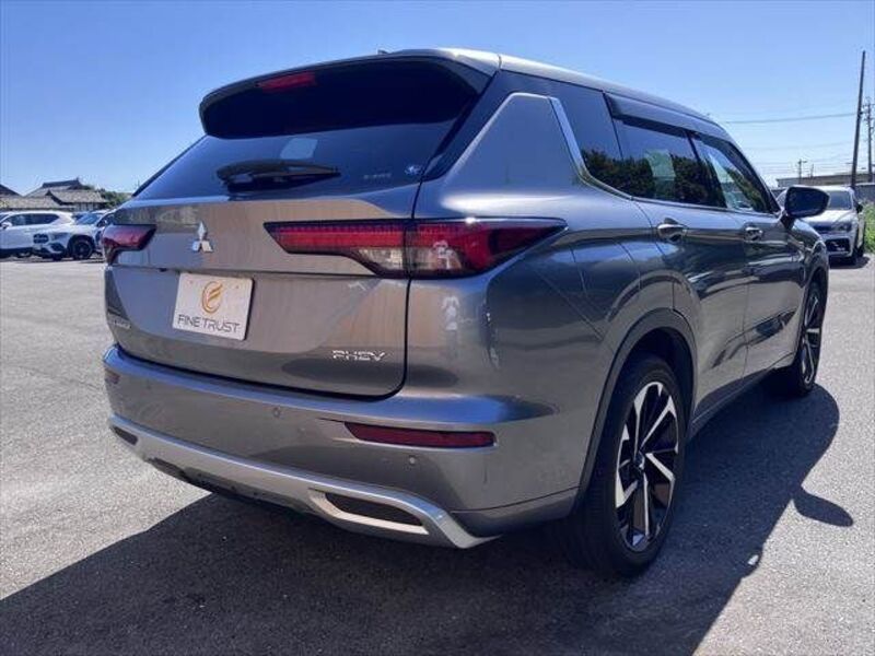 OUTLANDER PHEV