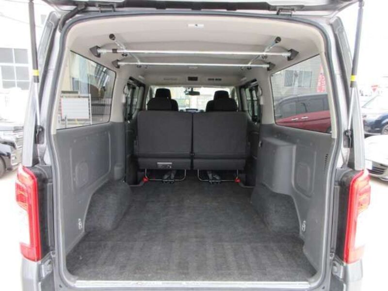 NV350 CARAVAN