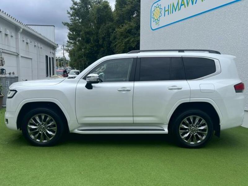 LAND CRUISER
