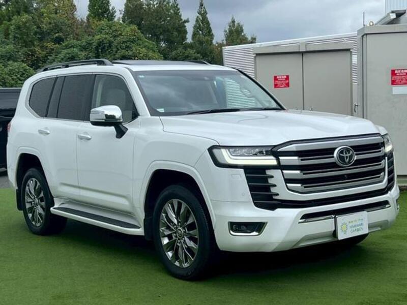 LAND CRUISER