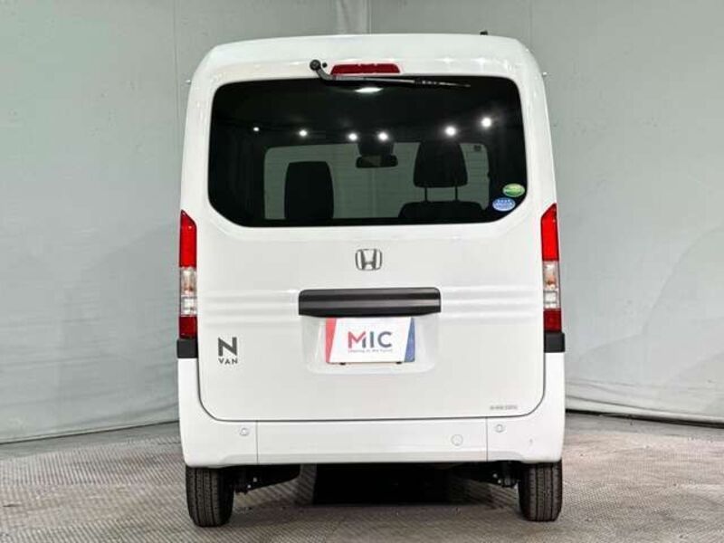 N-VAN