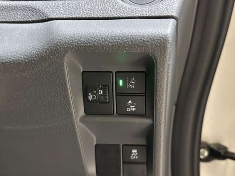 N-VAN