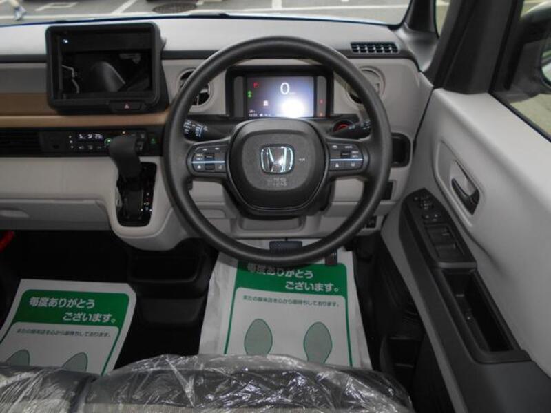 N BOX