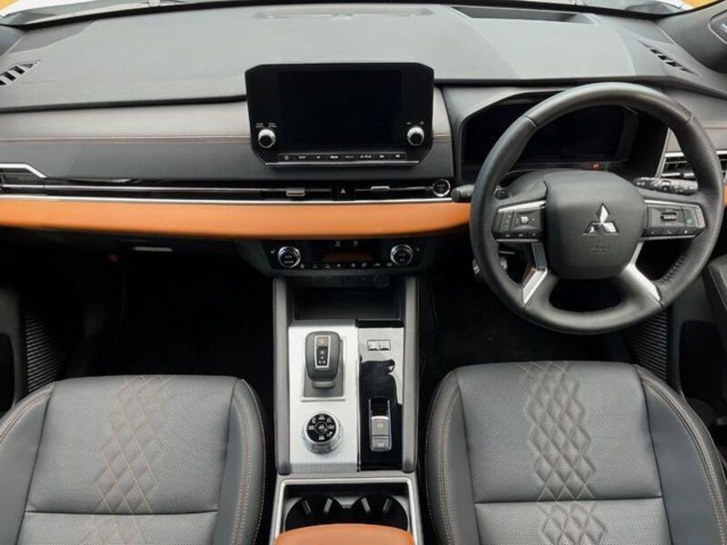 OUTLANDER PHEV