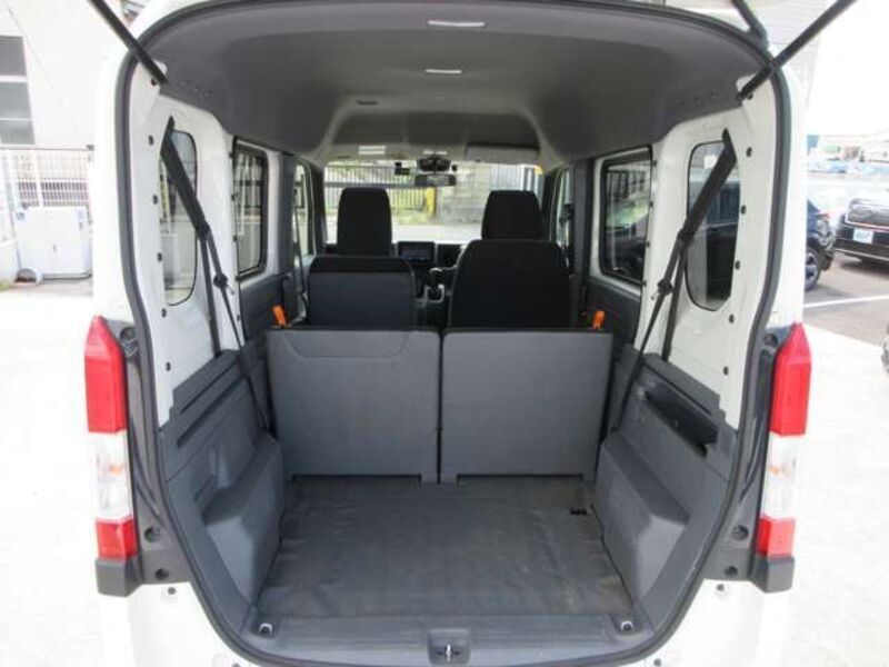 N-VAN