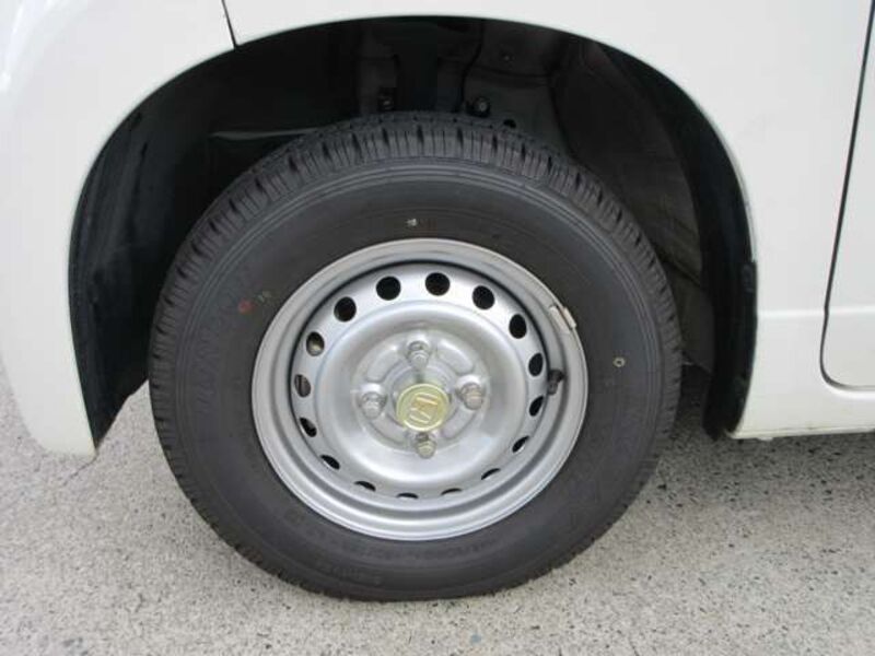 N-VAN