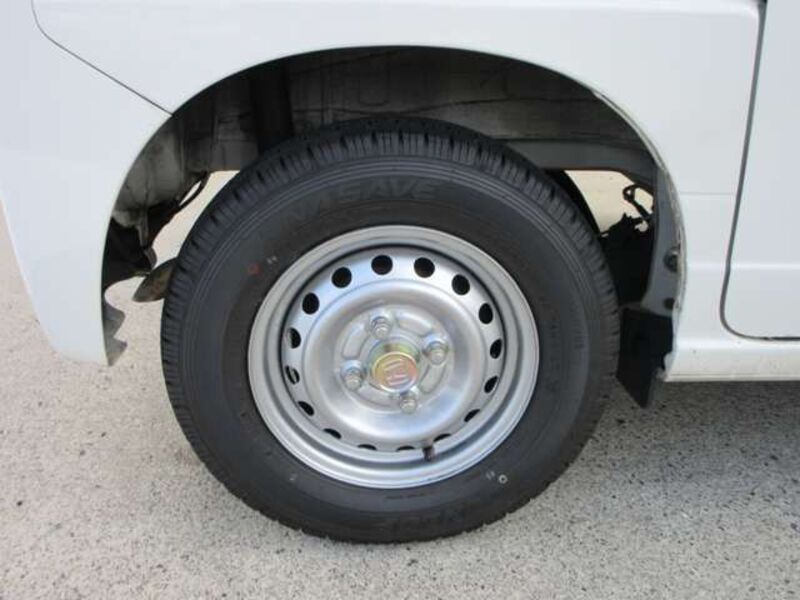 N-VAN