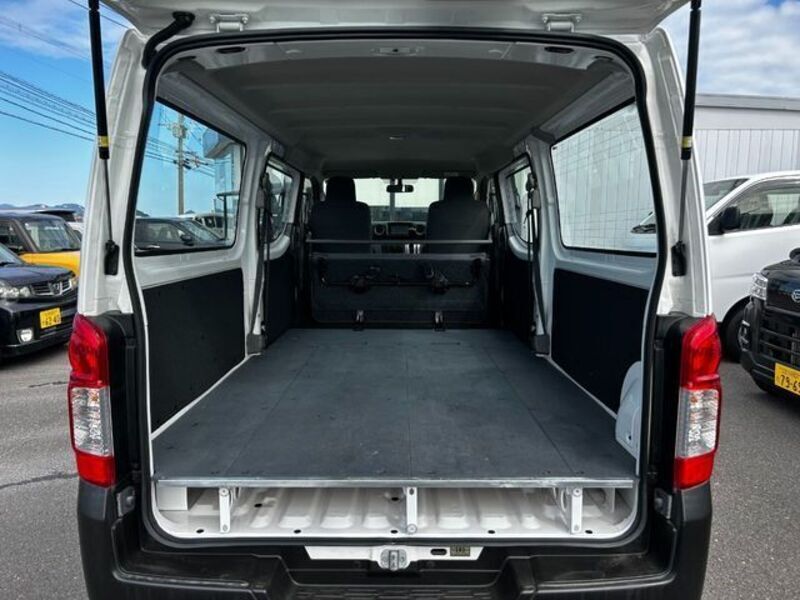 NV350 CARAVAN