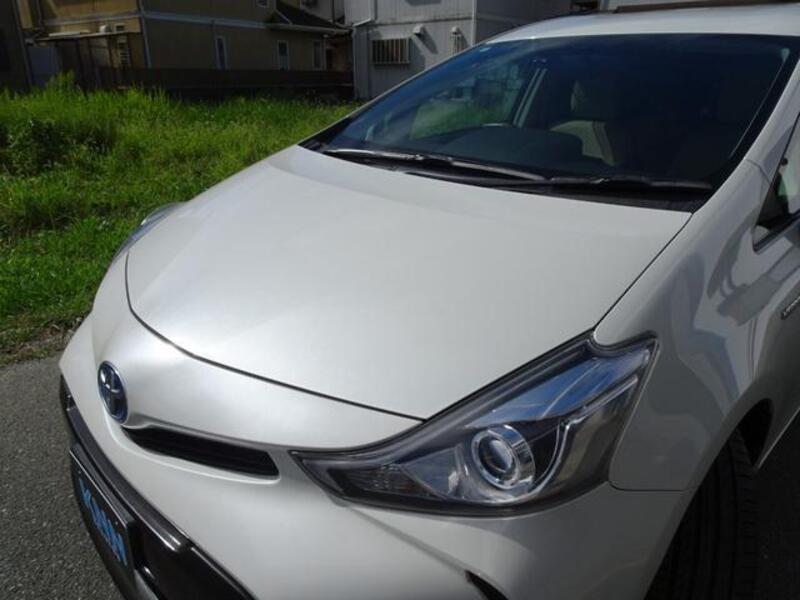 PRIUS ALPHA