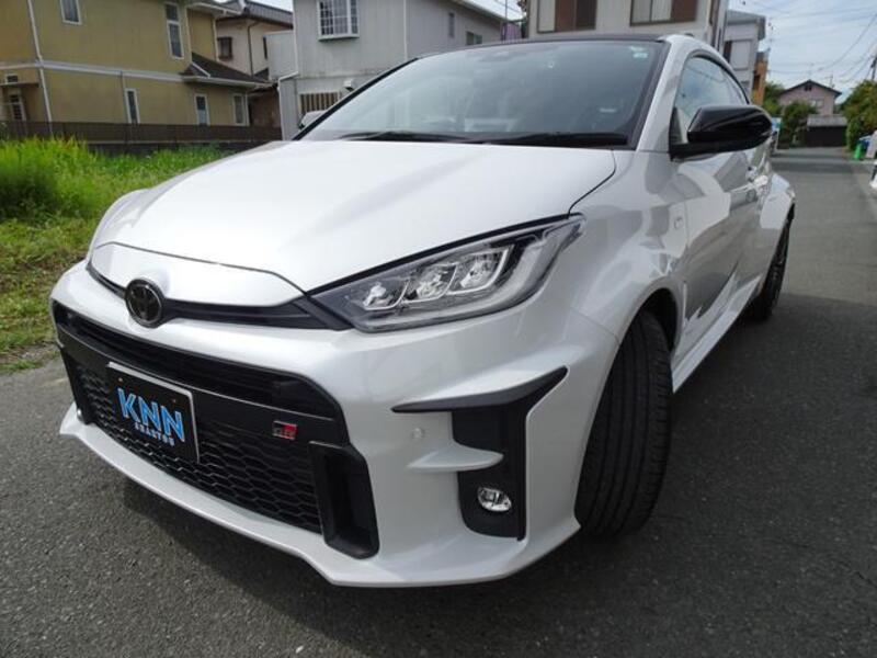 GR YARIS