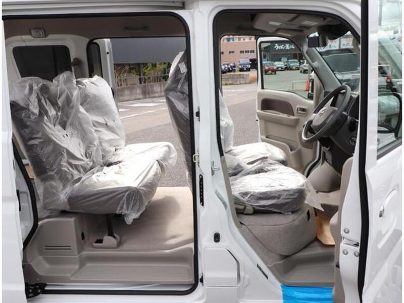 CLIPPER VAN