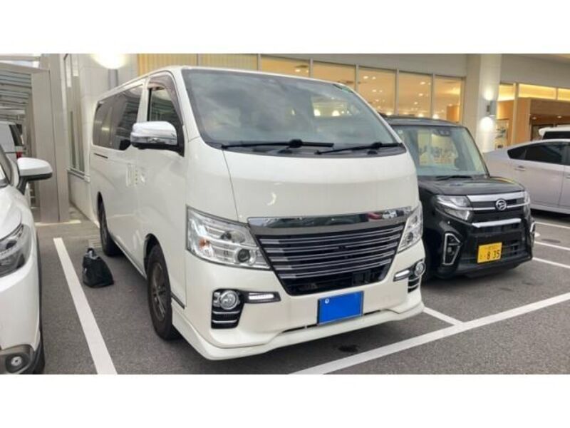 NV350 CARAVAN-0