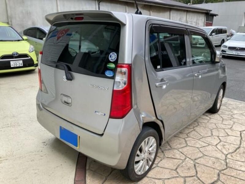 WAGON R