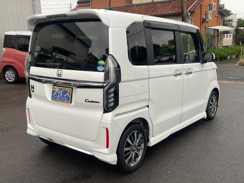 N BOX CUSTOM