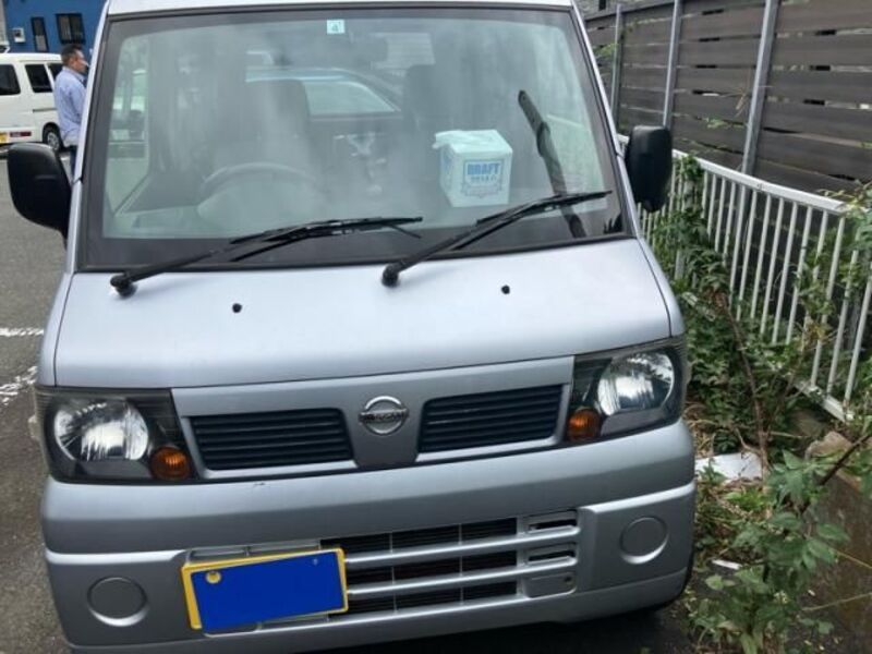 NISSAN CLIPPER VAN