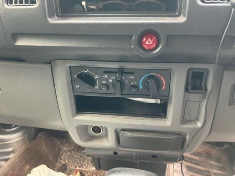 CLIPPER VAN