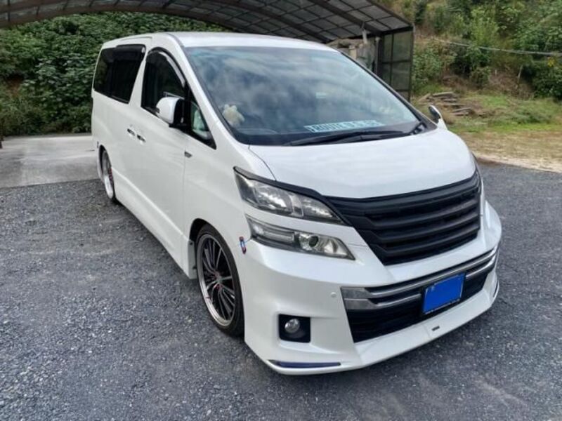 TOYOTA VELLFIRE