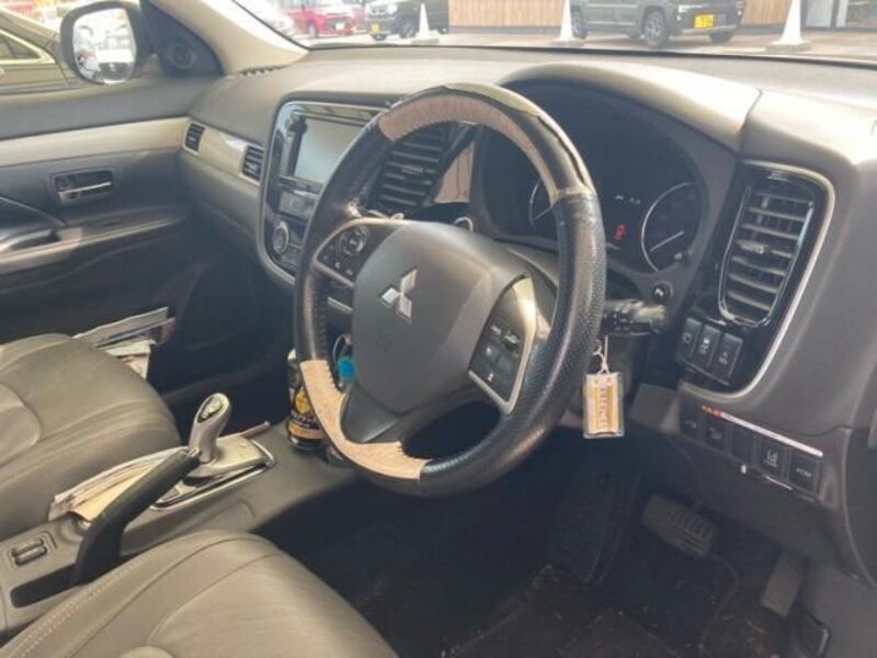 OUTLANDER PHEV