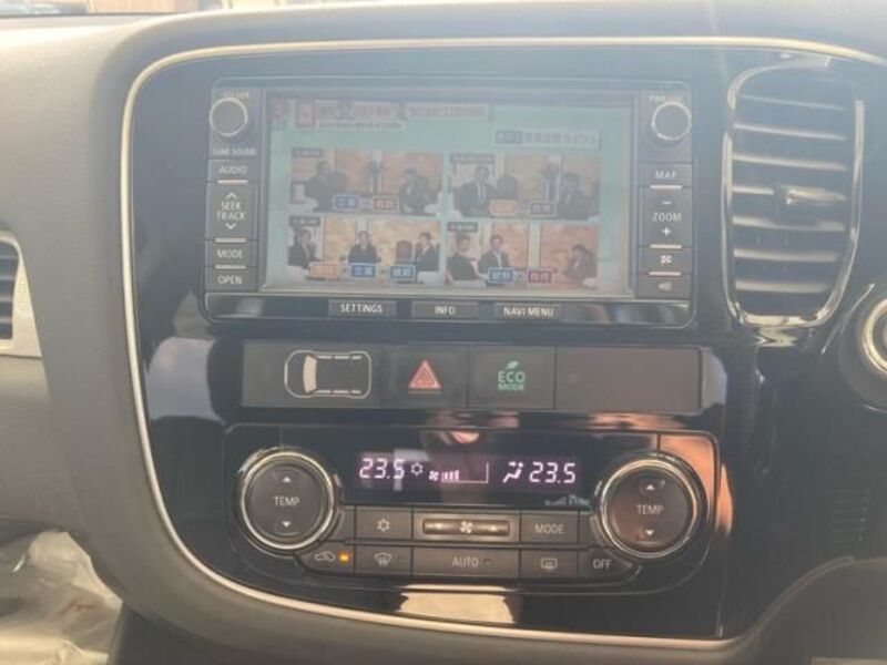OUTLANDER PHEV
