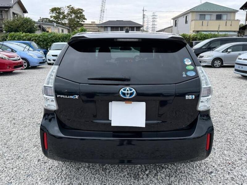 PRIUS ALPHA