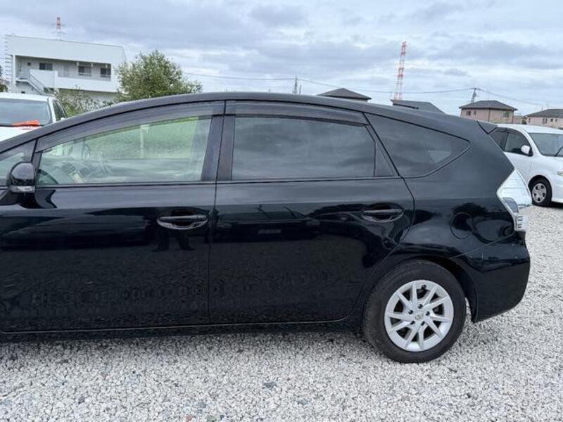 PRIUS ALPHA