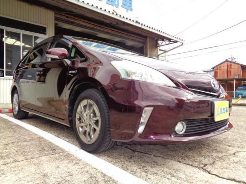 PRIUS ALPHA