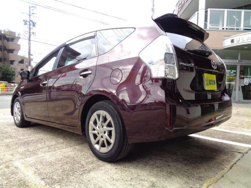 PRIUS ALPHA