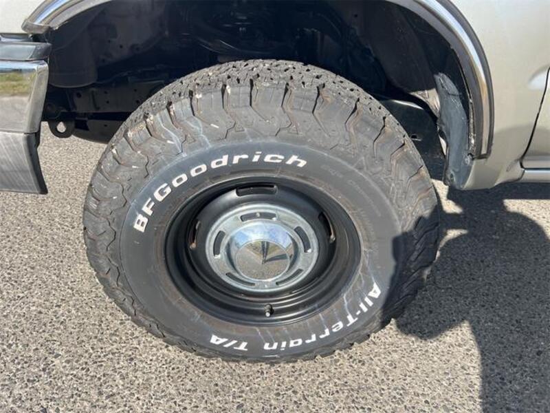 HILUX SURF