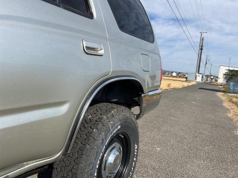 HILUX SURF