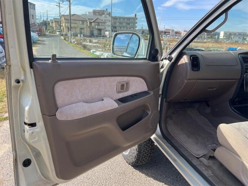 HILUX SURF