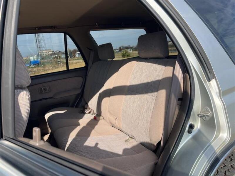 HILUX SURF