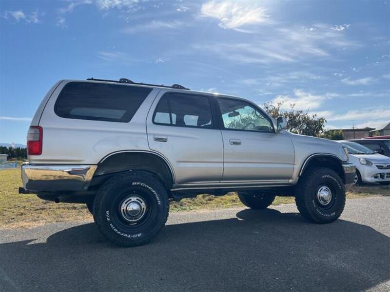 HILUX SURF