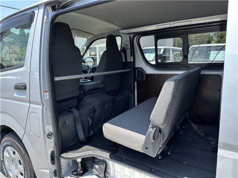 HIACE VAN